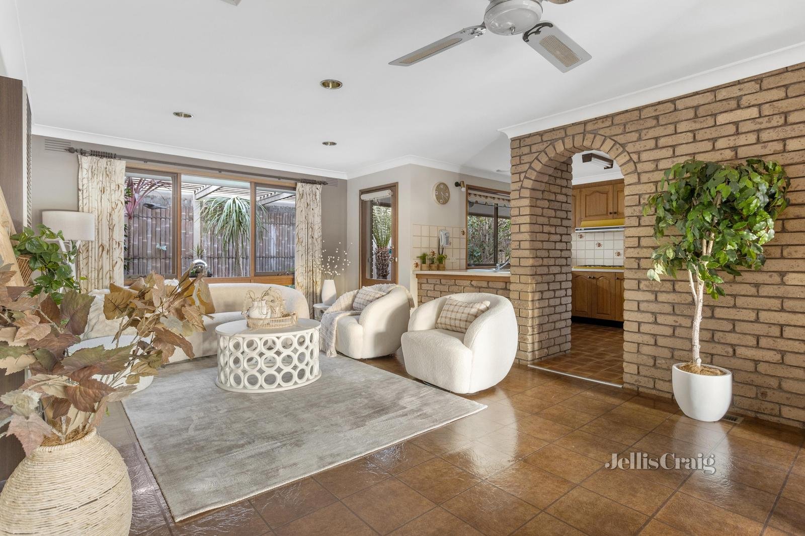 11 Calendonia Drive, Eltham North image 4