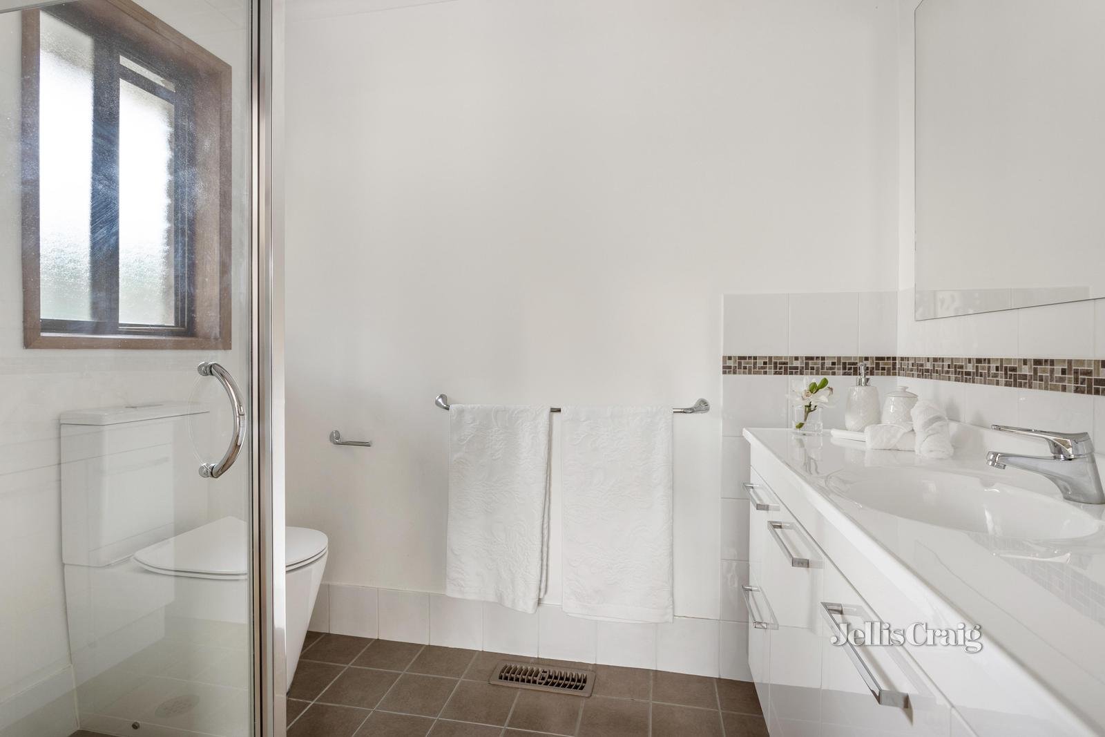 11 Calendonia Drive, Eltham North image 11