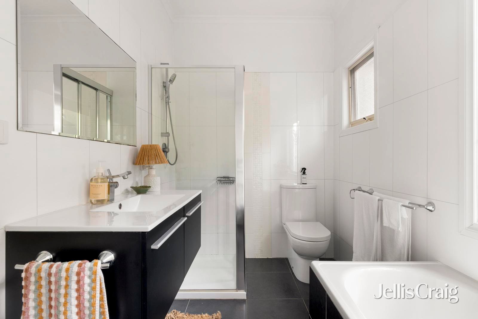 11 Campbell Road, Briar&nbsp;Hill image 8