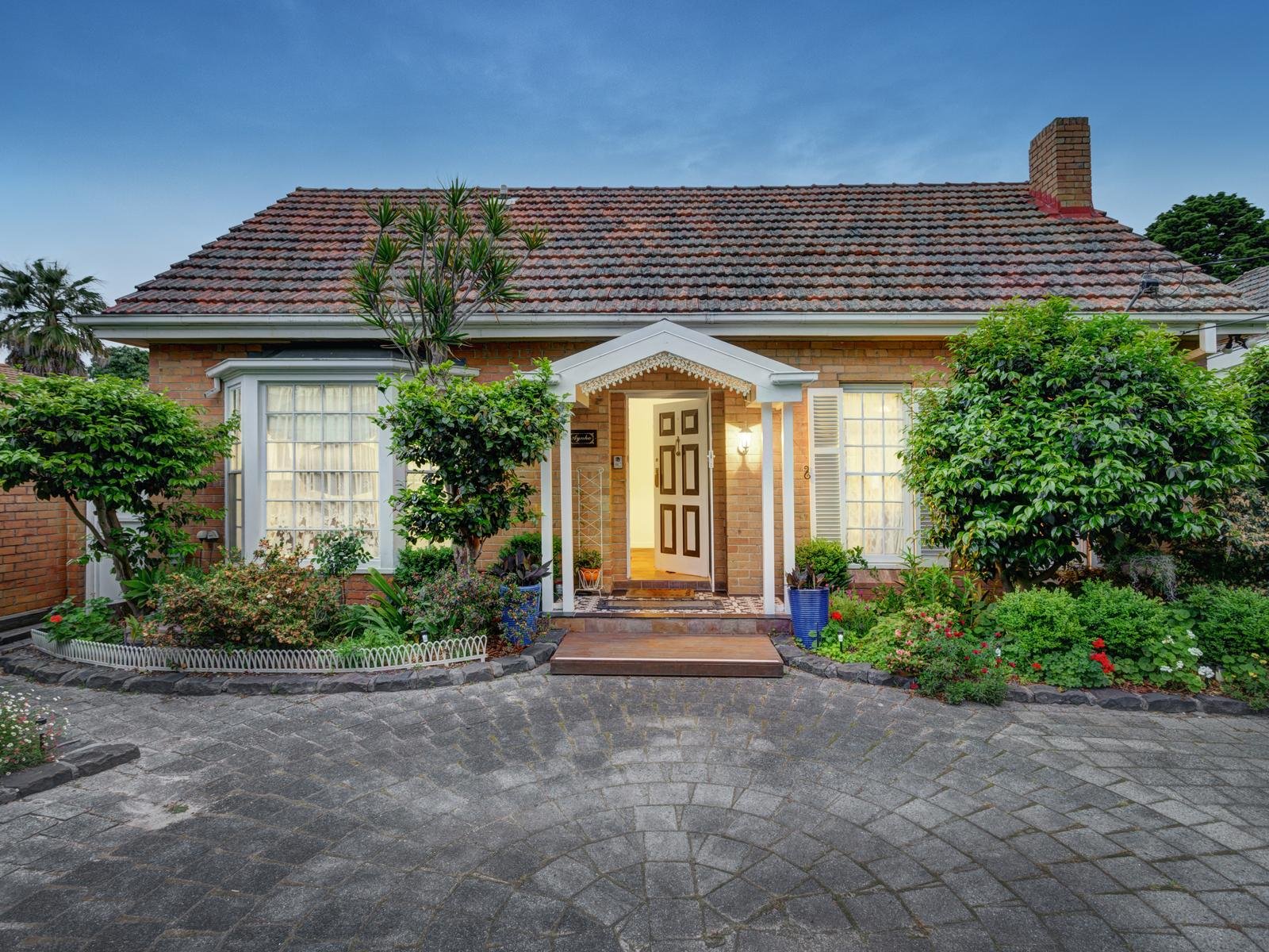 11 Capitol Avenue, Mckinnon - Print Image 1
