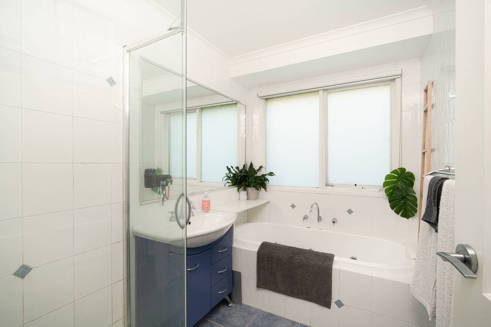 Property Gallery Thumbnail 13