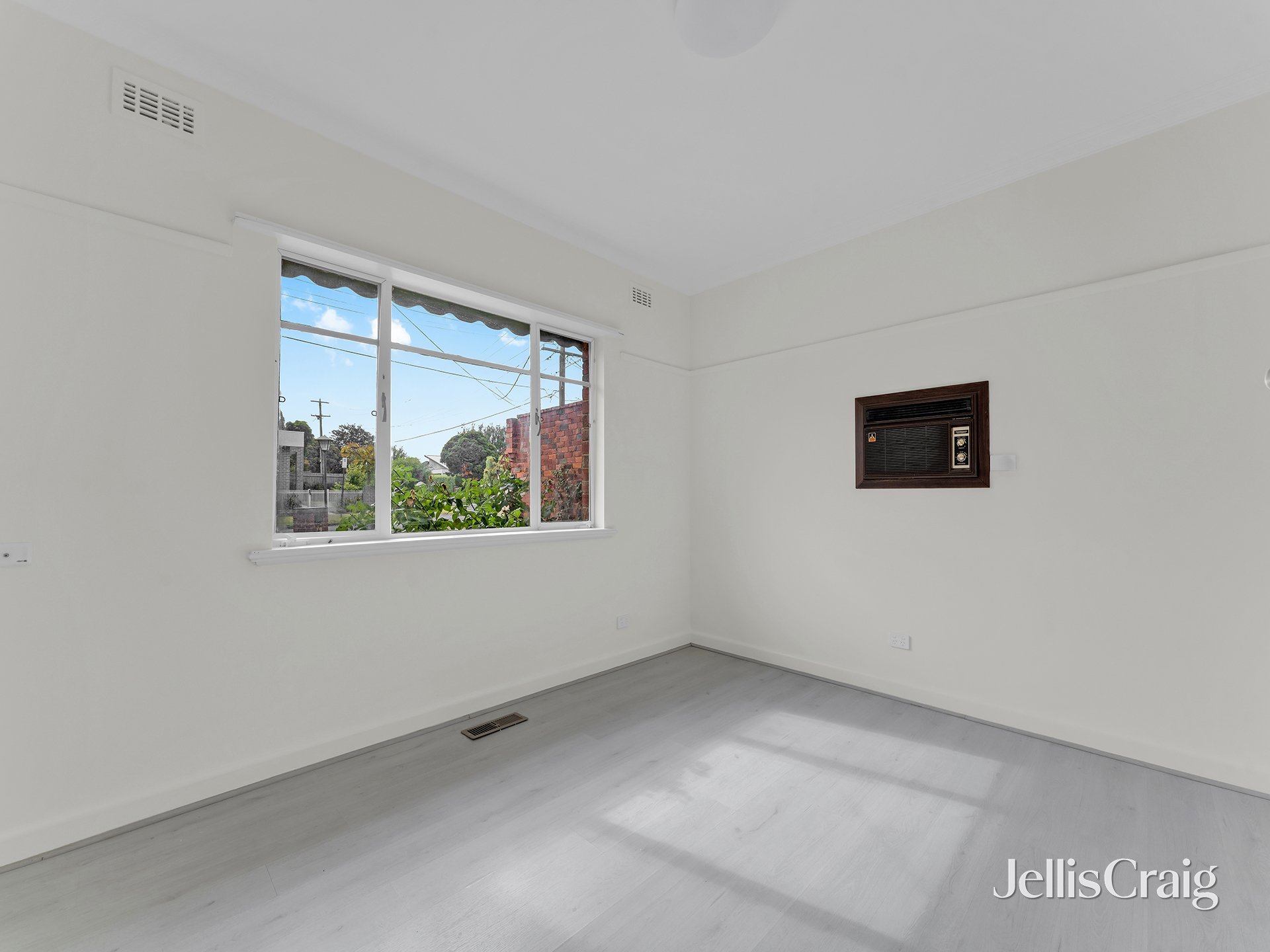 1/1 Carmel Avenue, Mount&nbsp;Waverley image 4
