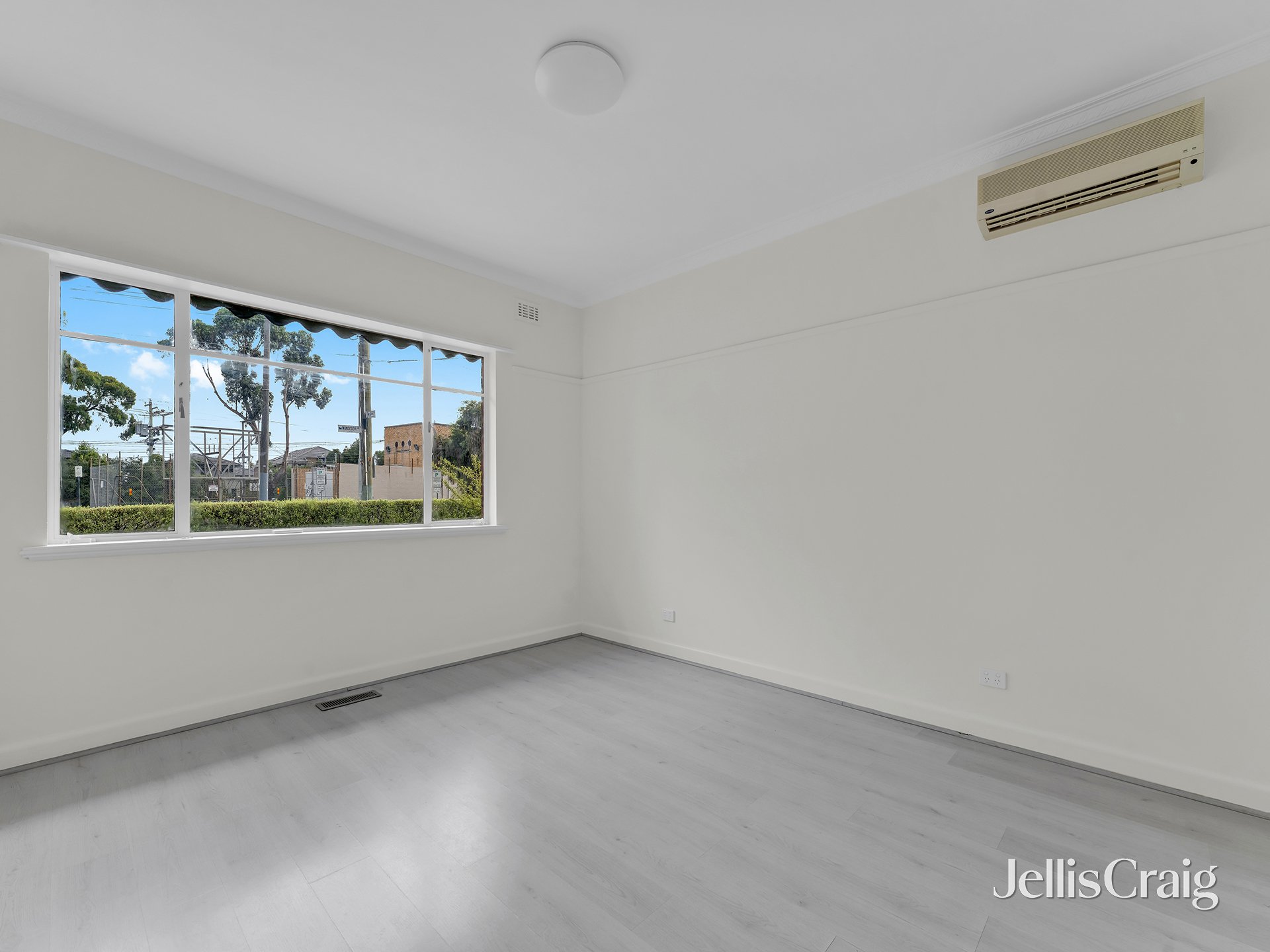 1/1 Carmel Avenue, Mount&nbsp;Waverley image 5