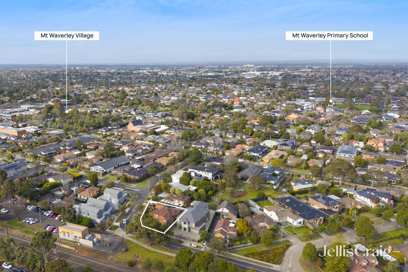1/1 Carmel Avenue, Mount Waverley image 3