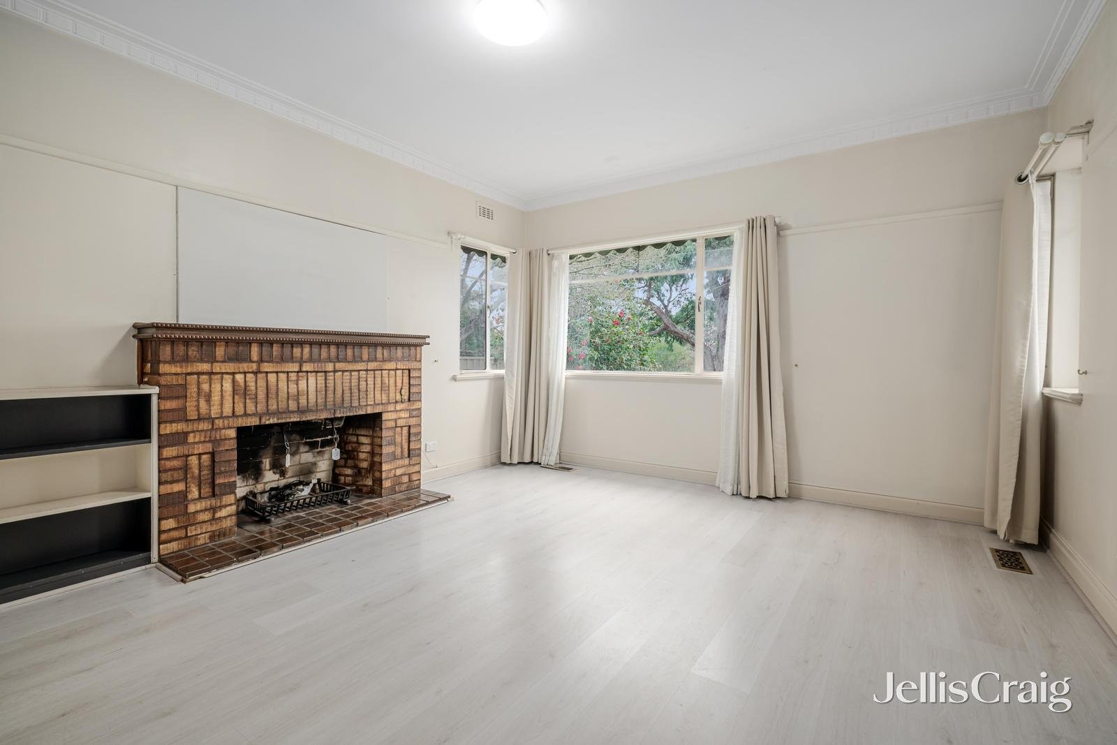 1/1 Carmel Avenue, Mount Waverley image 5