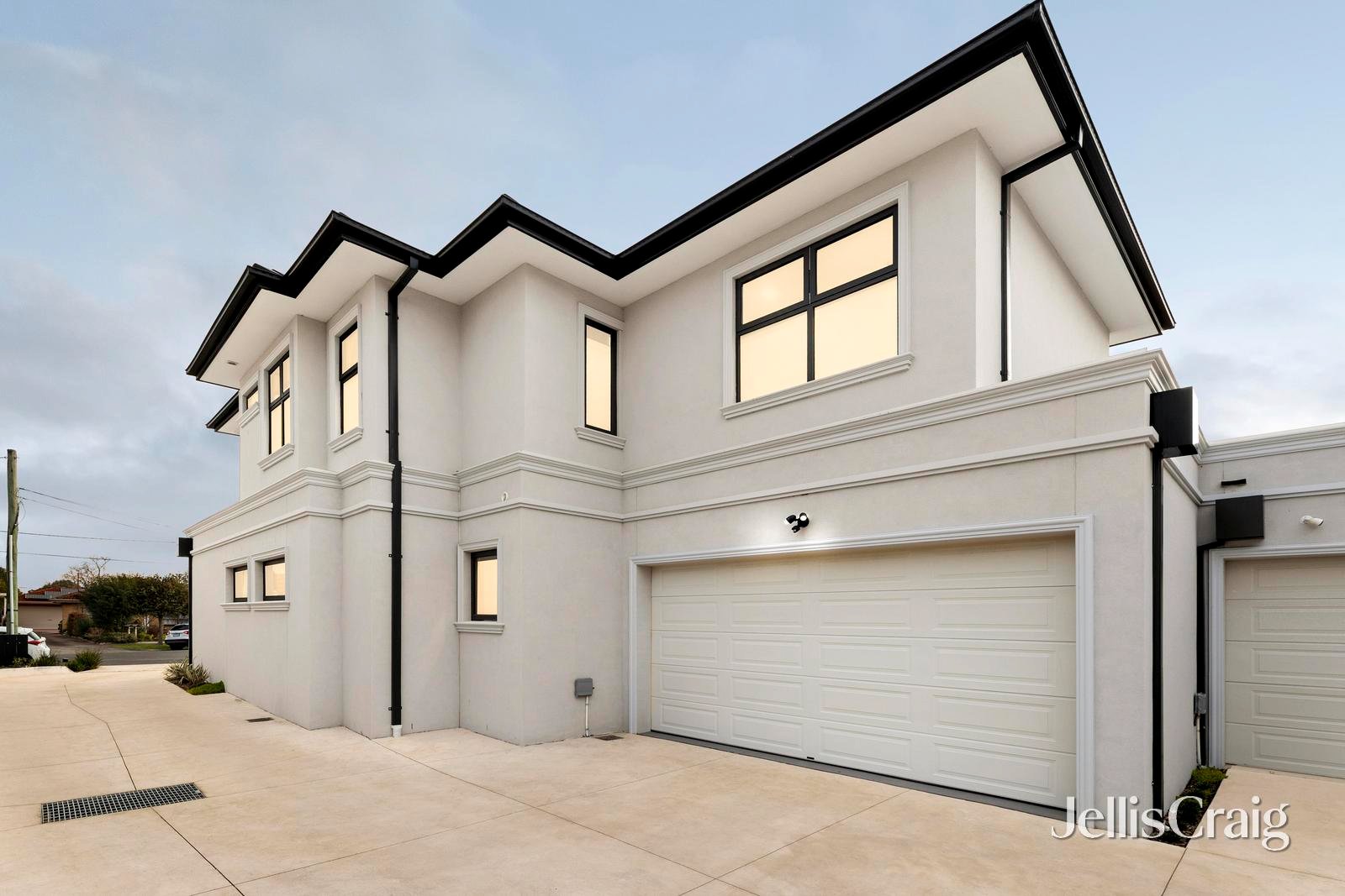 1/1 Carmichael Court, Glen&nbsp;Waverley image 15