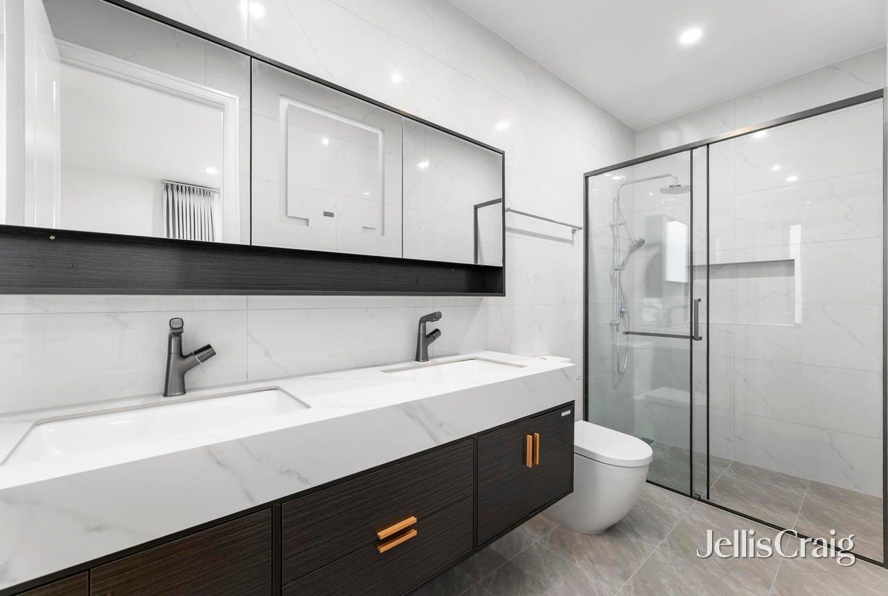 1/1 Carmichael Court, Glen&nbsp;Waverley image 9