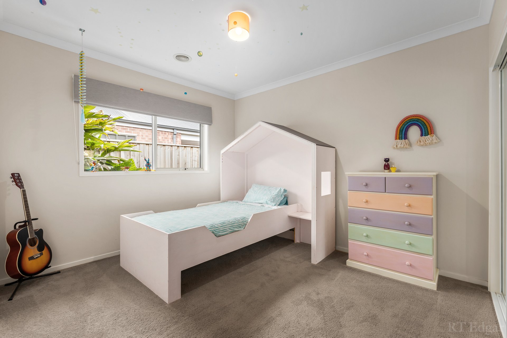 Property Gallery Thumbnail 13