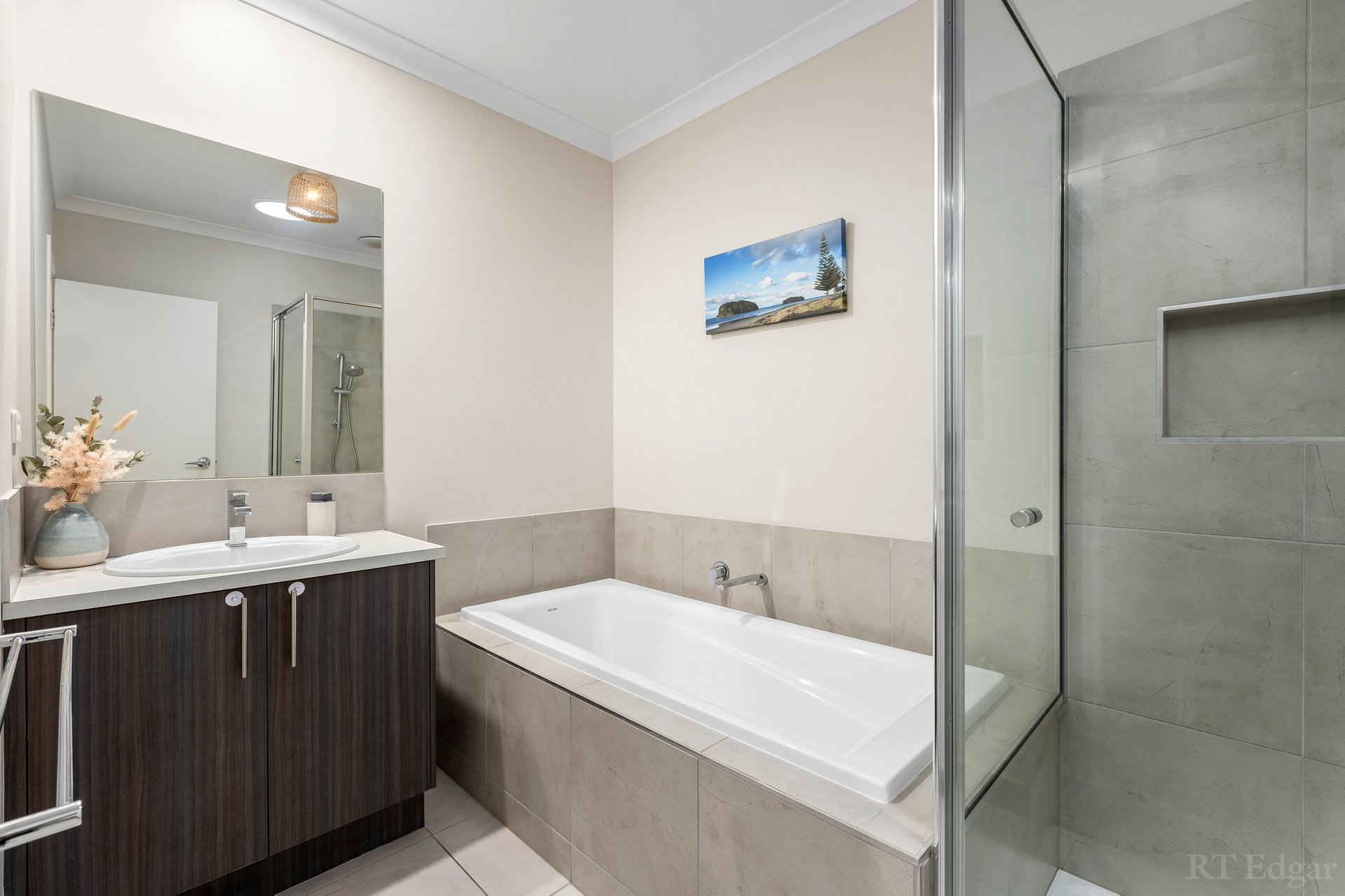 Property Gallery Thumbnail 14