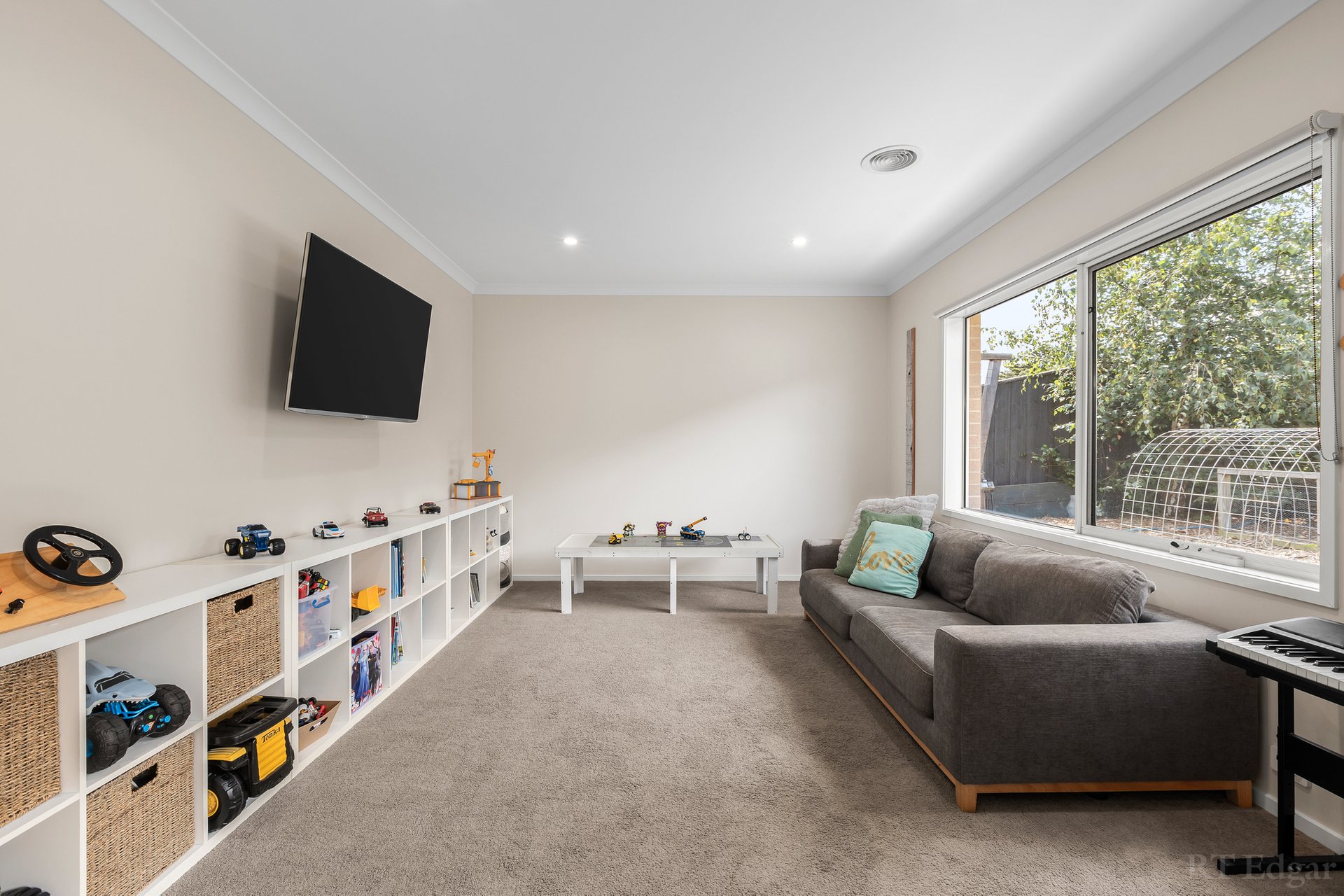 Property Gallery Thumbnail 15