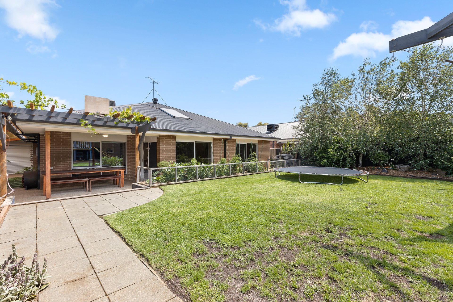 Property Gallery Thumbnail 18