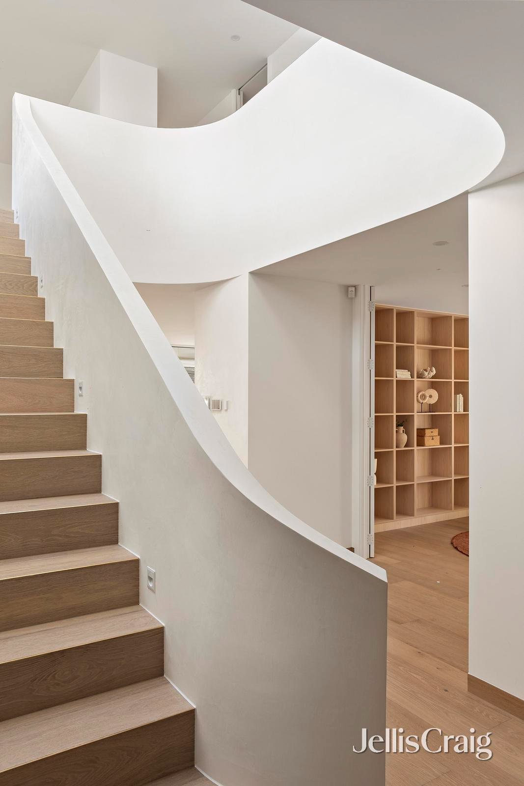 11 Chancellor Road, Airport West image 3