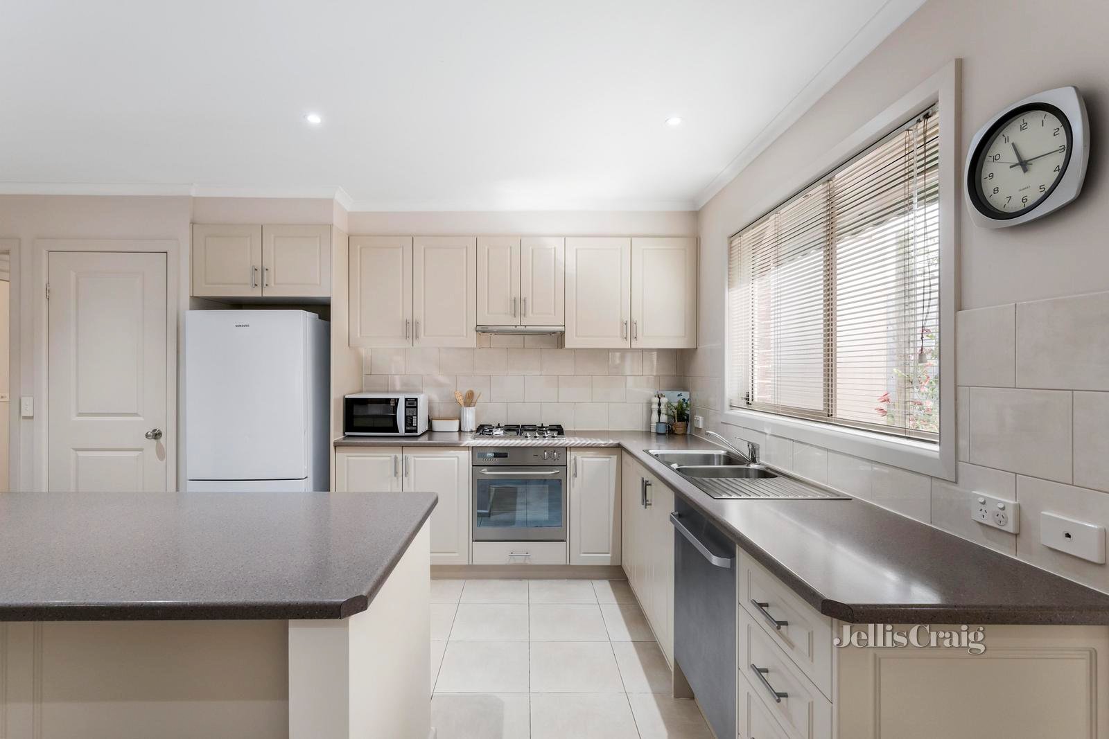 11 Charles Street, Kilsyth image 7