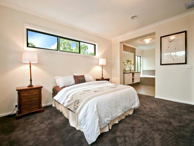 11 Charles Street, Surrey Hills image 7
