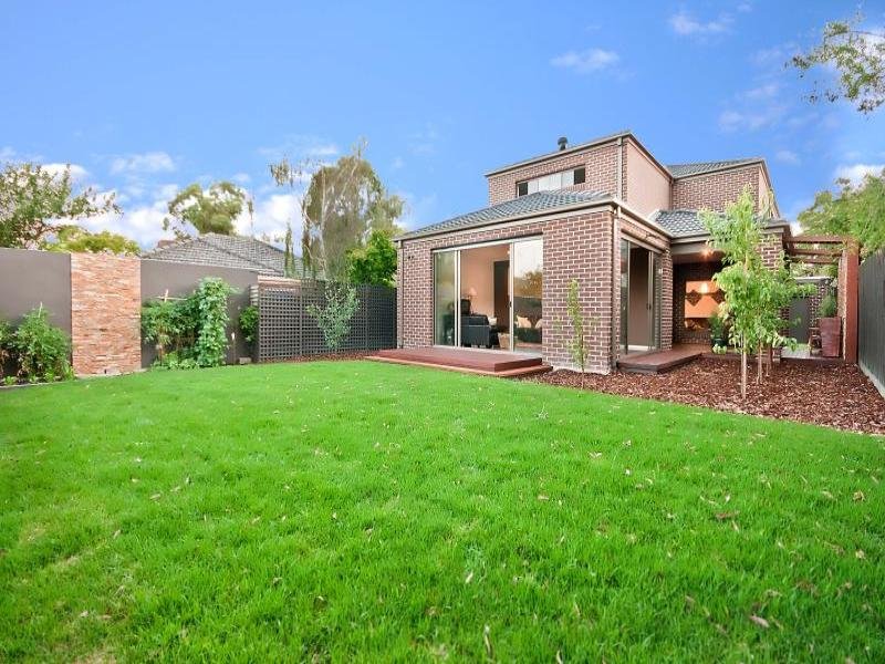 11 Charles Street, Surrey Hills image 9