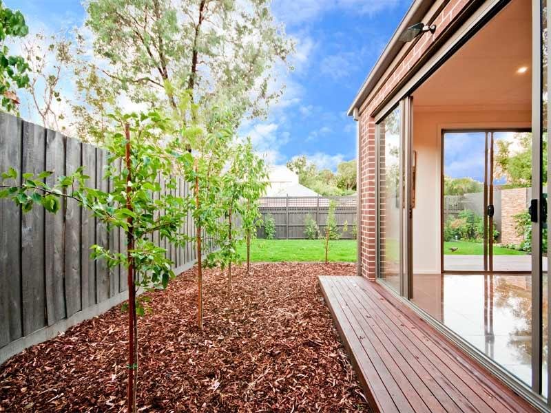 11 Charles Street, Surrey Hills image 10