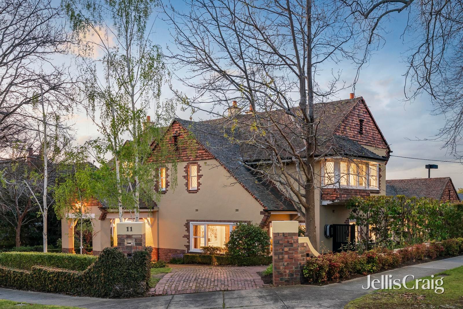 11 Chatfield Avenue, Deepdene image 4