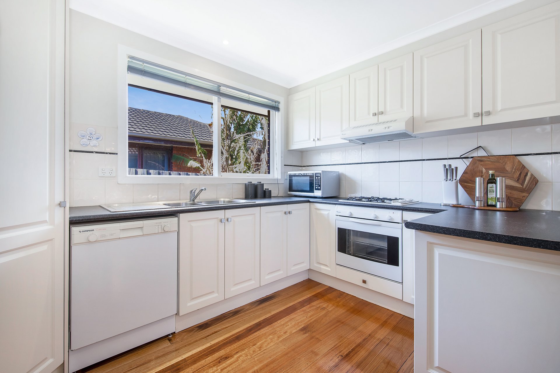 11 Chelsea Avenue, Mulgrave image 2