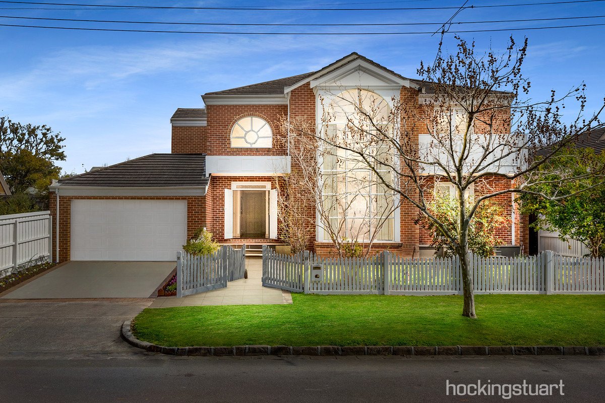 11 Chertsey Street, Surrey Hills image 2