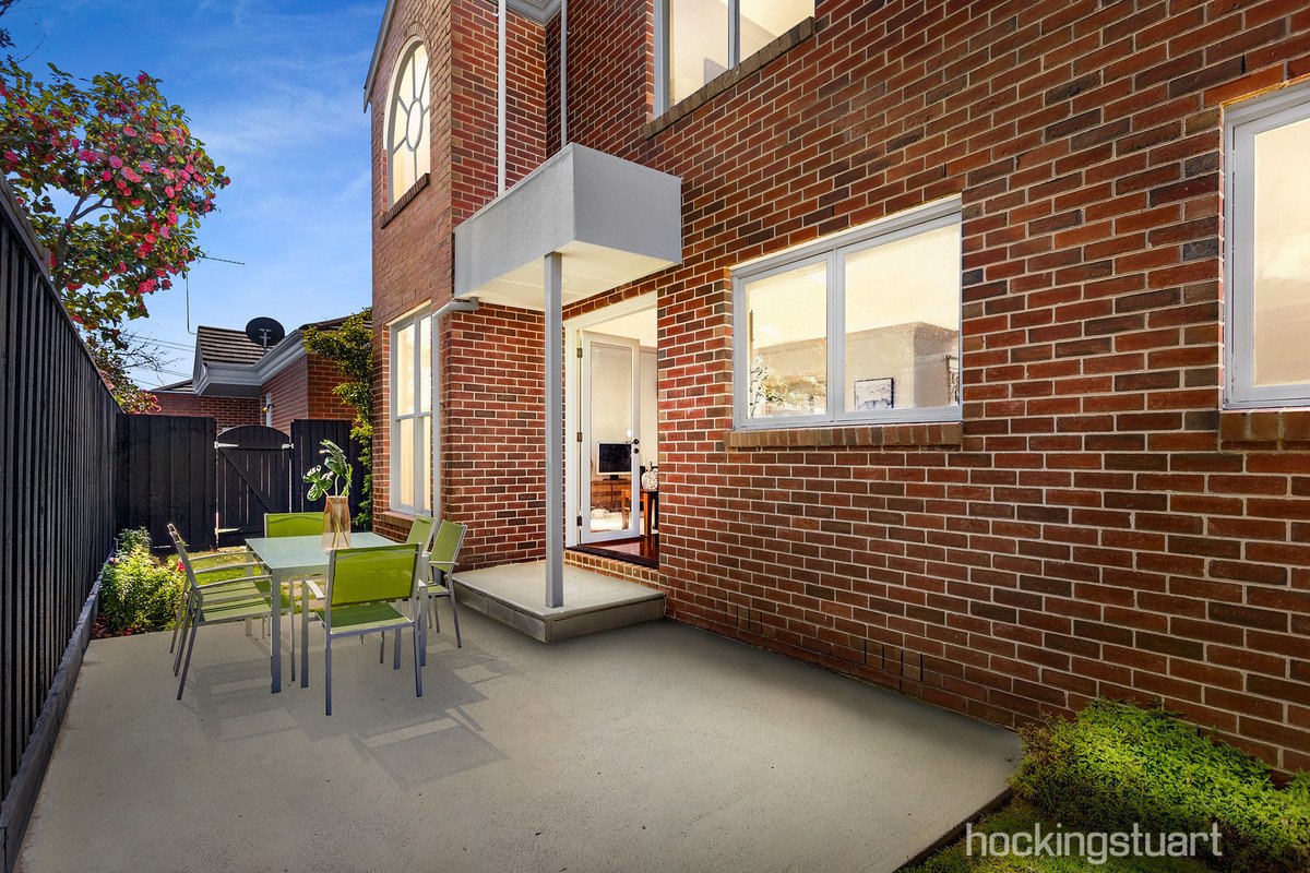 11 Chertsey Street, Surrey Hills image 12