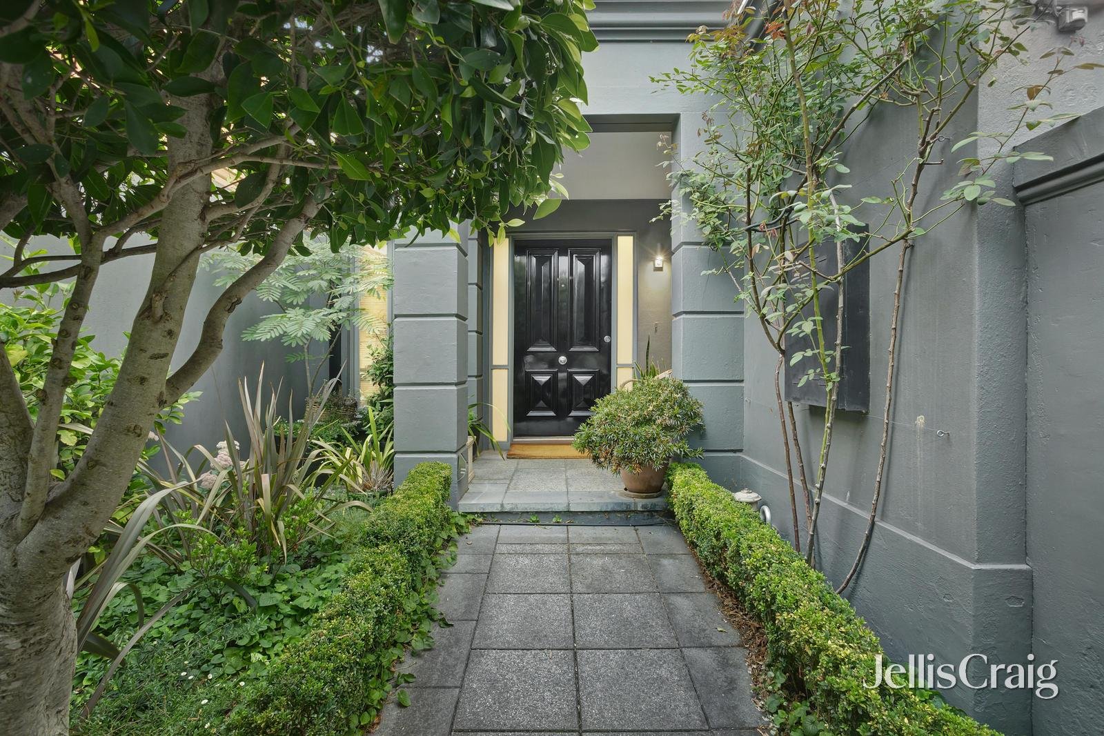 11 Churchill Close, Murrumbeena image 1