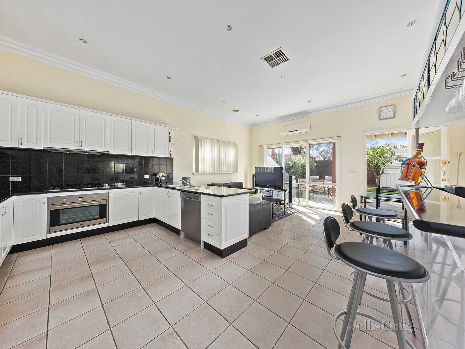 11 Clarendon Street, Thornbury image 7