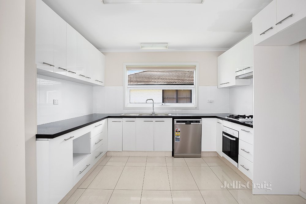 11 Clarks Rd, Keilor East image 4
