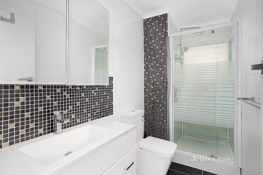 11 Clarks Rd, Keilor East image 8