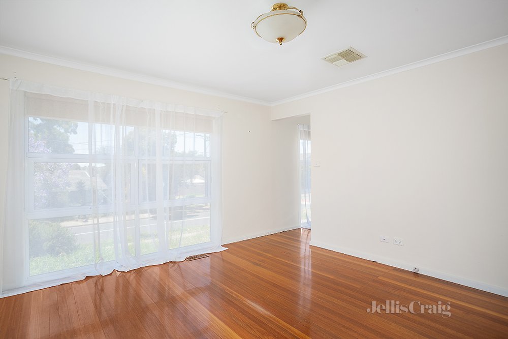 11 Clarks Rd, Keilor East image 9
