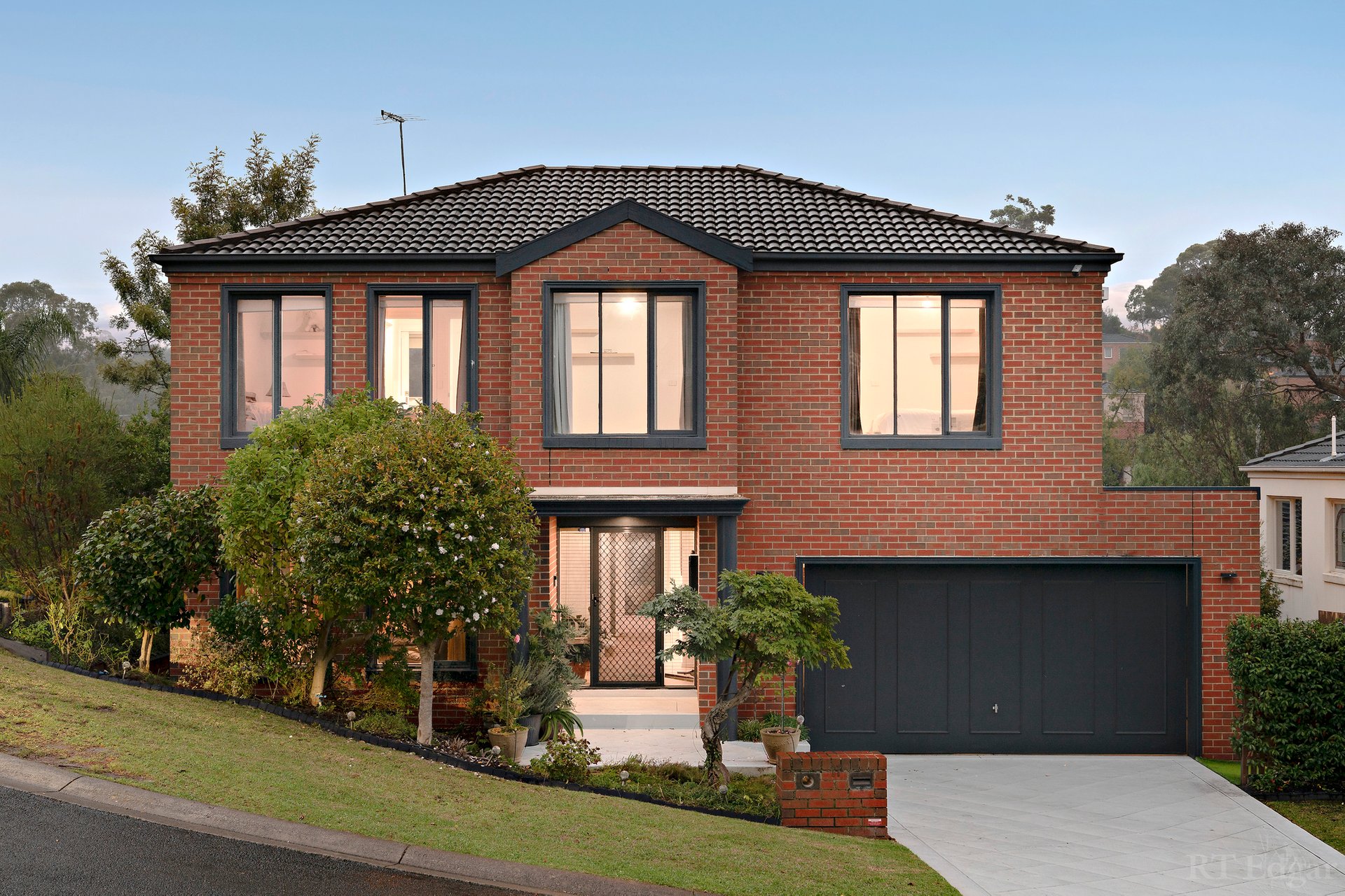 Property Gallery - Main Image