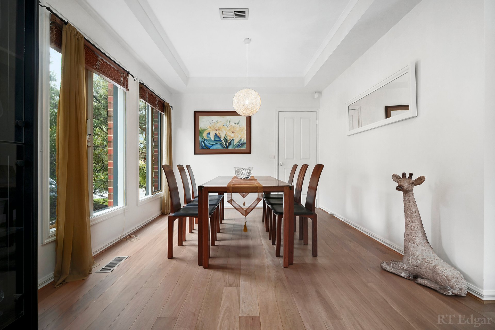 Property Gallery Thumbnail 6