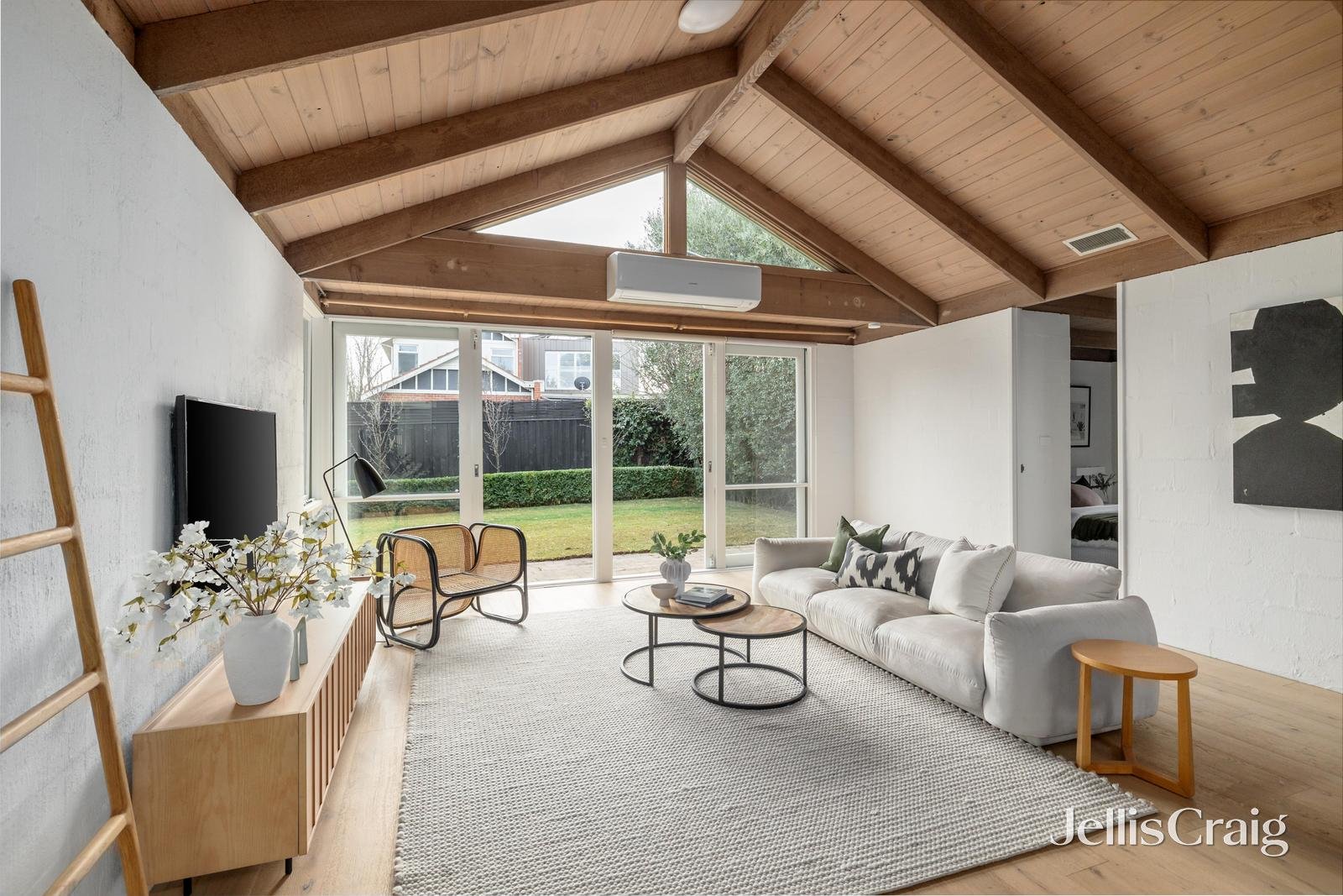 11 Clyde Street, Glen Iris image 4