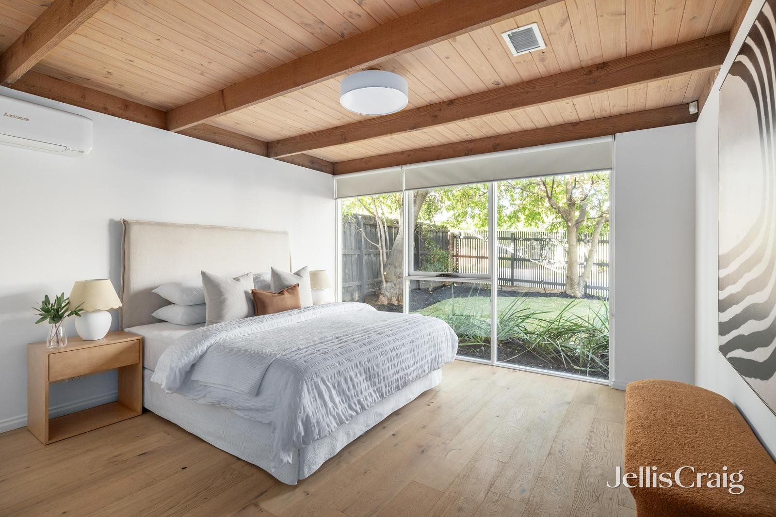 11 Clyde Street, Glen Iris image 6