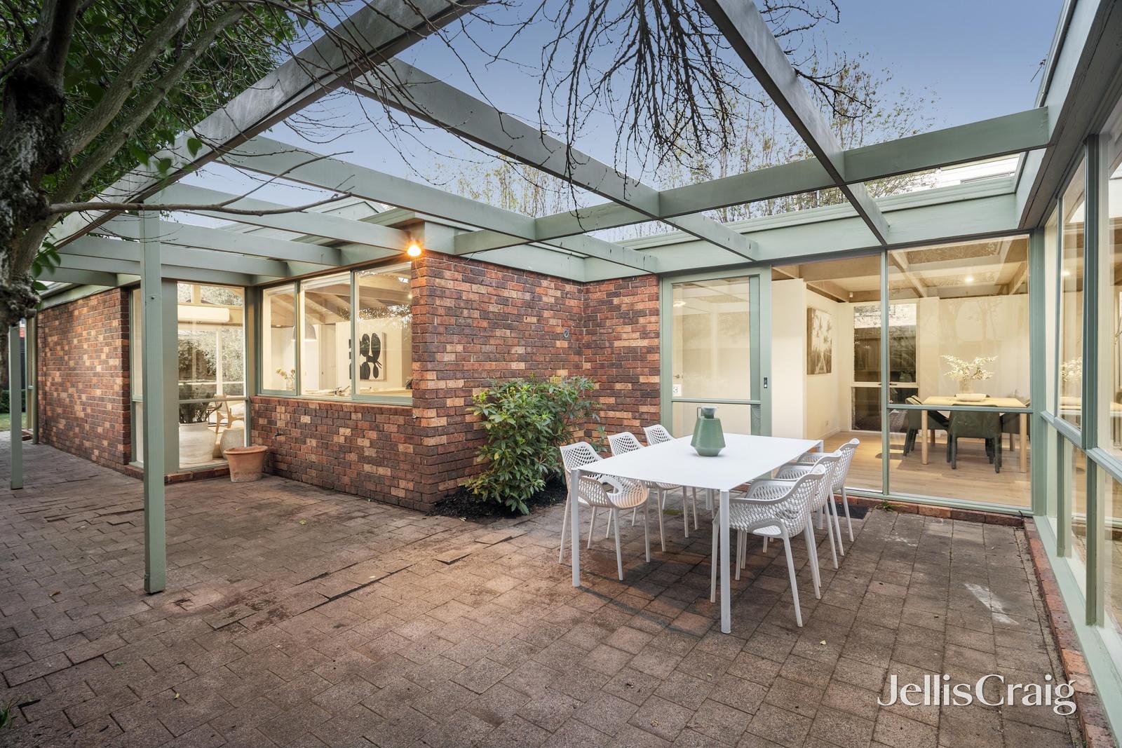 11 Clyde Street, Glen Iris image 8