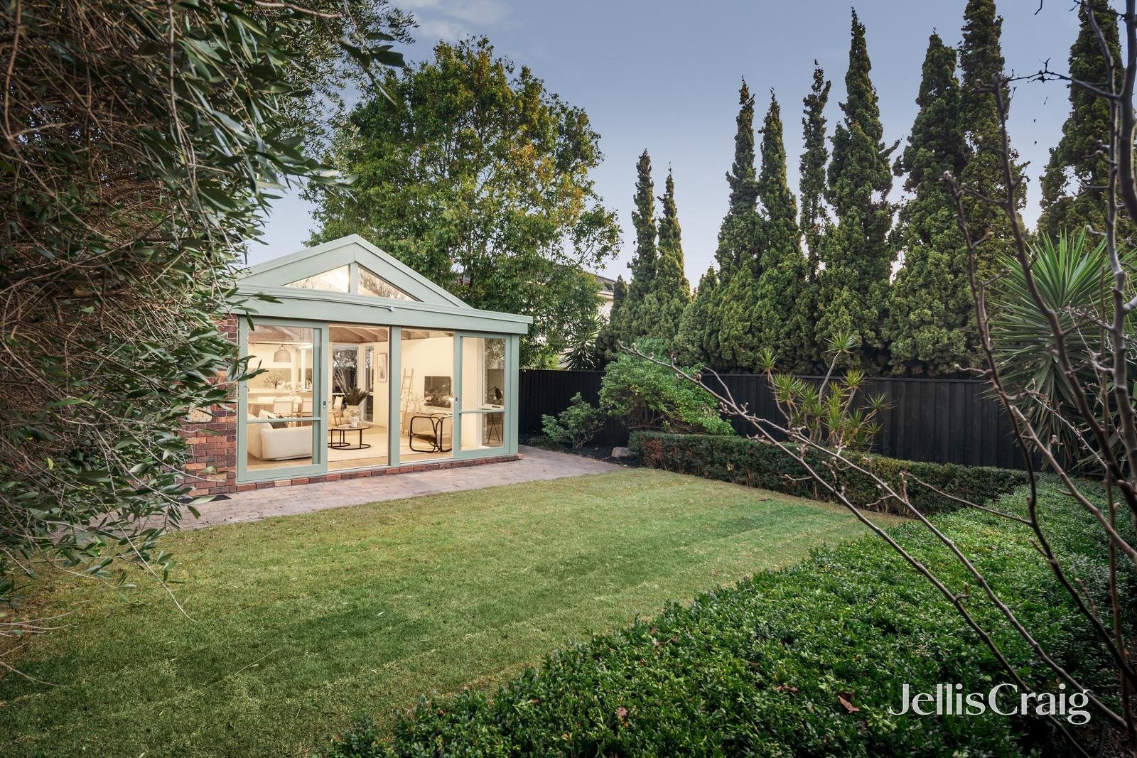 11 Clyde Street, Glen Iris image 9