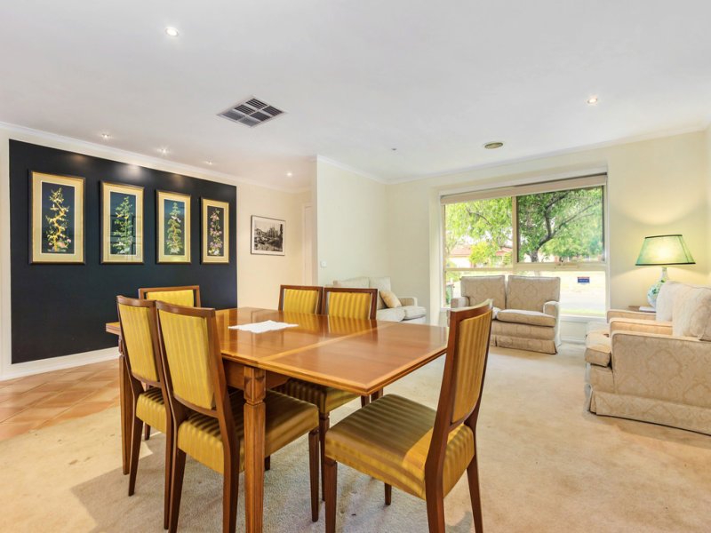 11 College Way, Burwood image 4