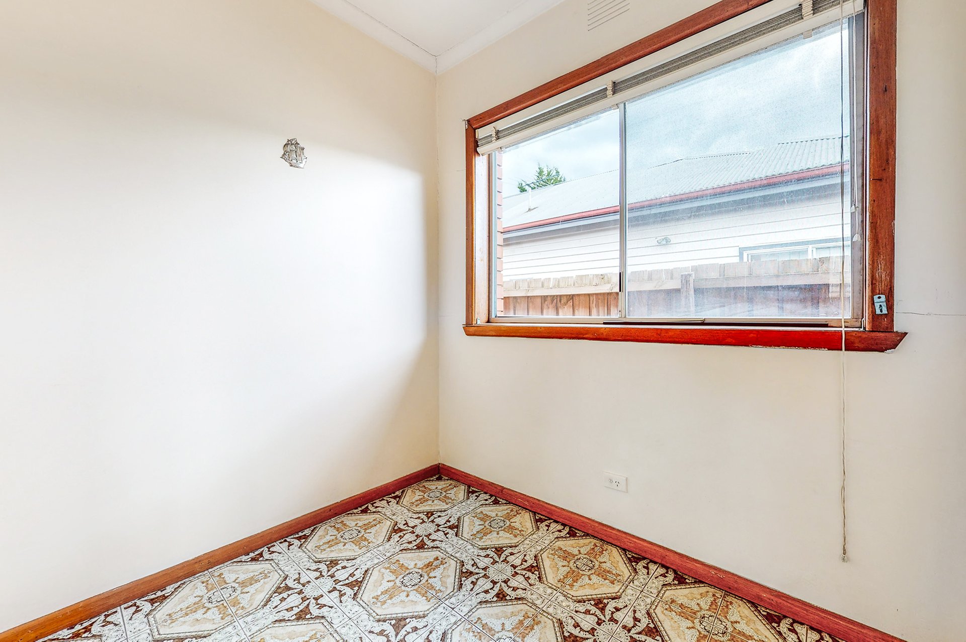 11 Commercial Road, Footscray image 6