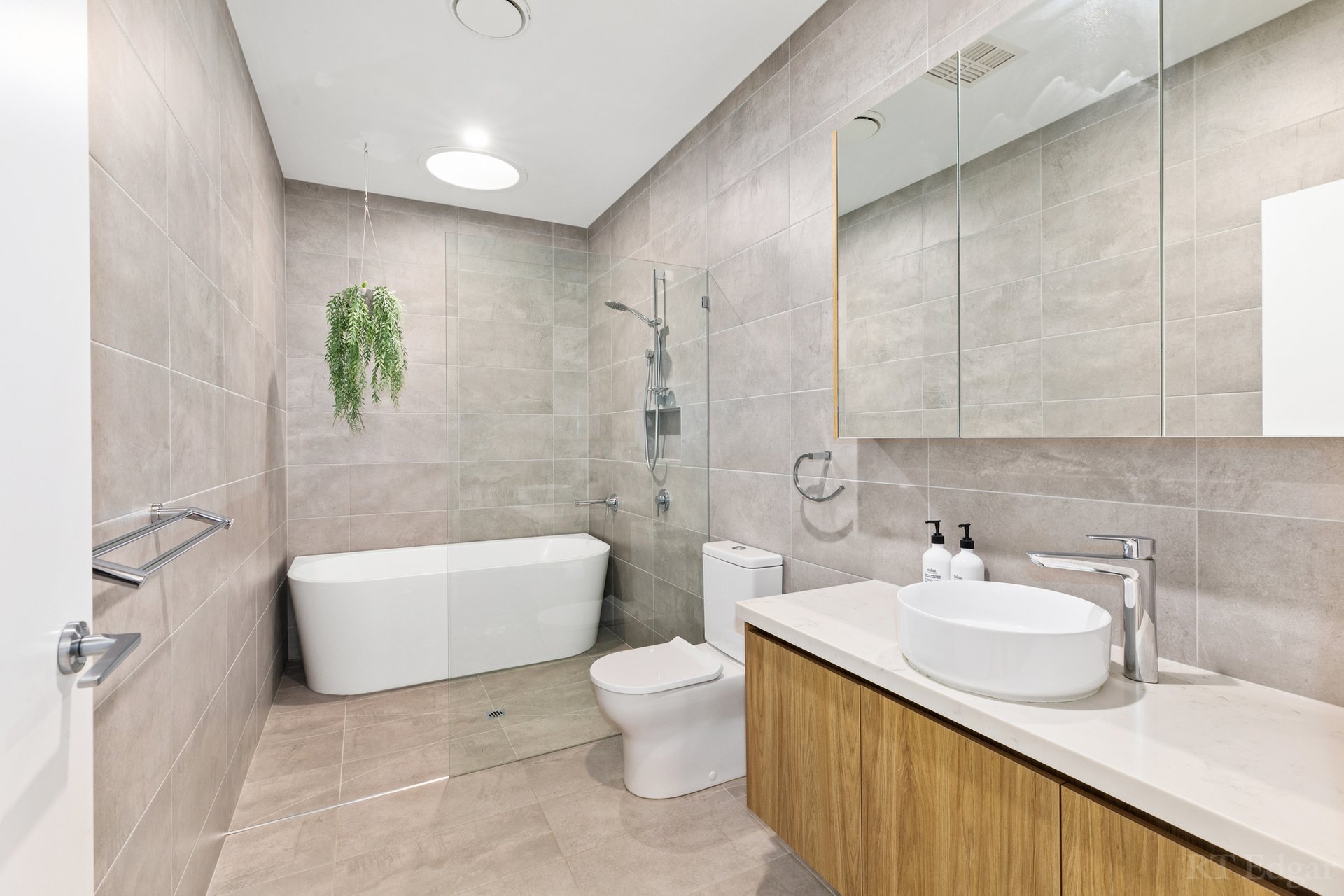 Property Gallery Thumbnail 10