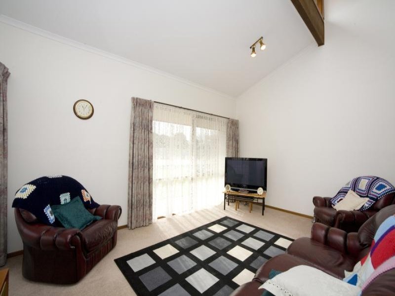 11 Cortland Drive, Highton image 9