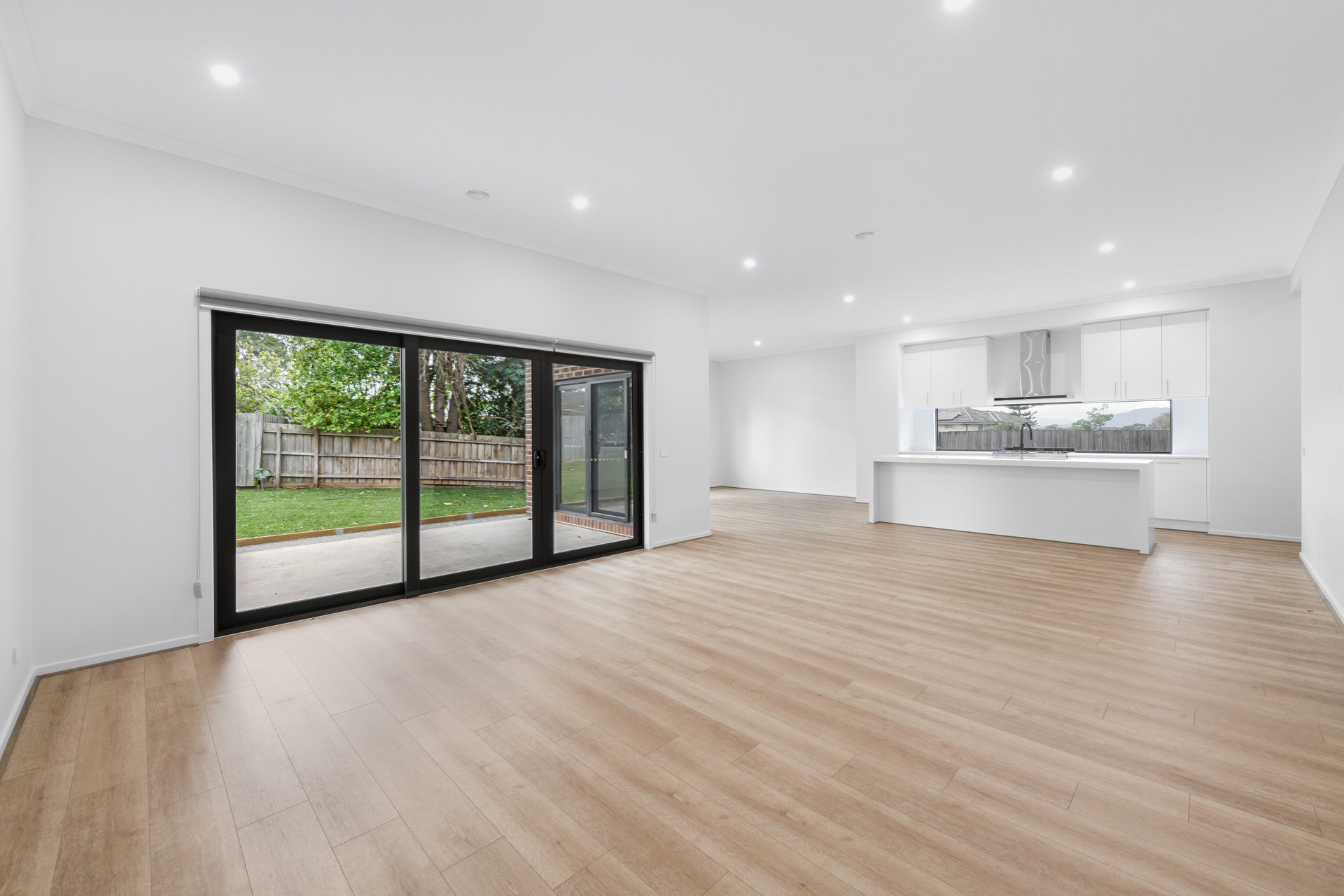 11 Corunna Court, Glen&nbsp;Waverley image 3