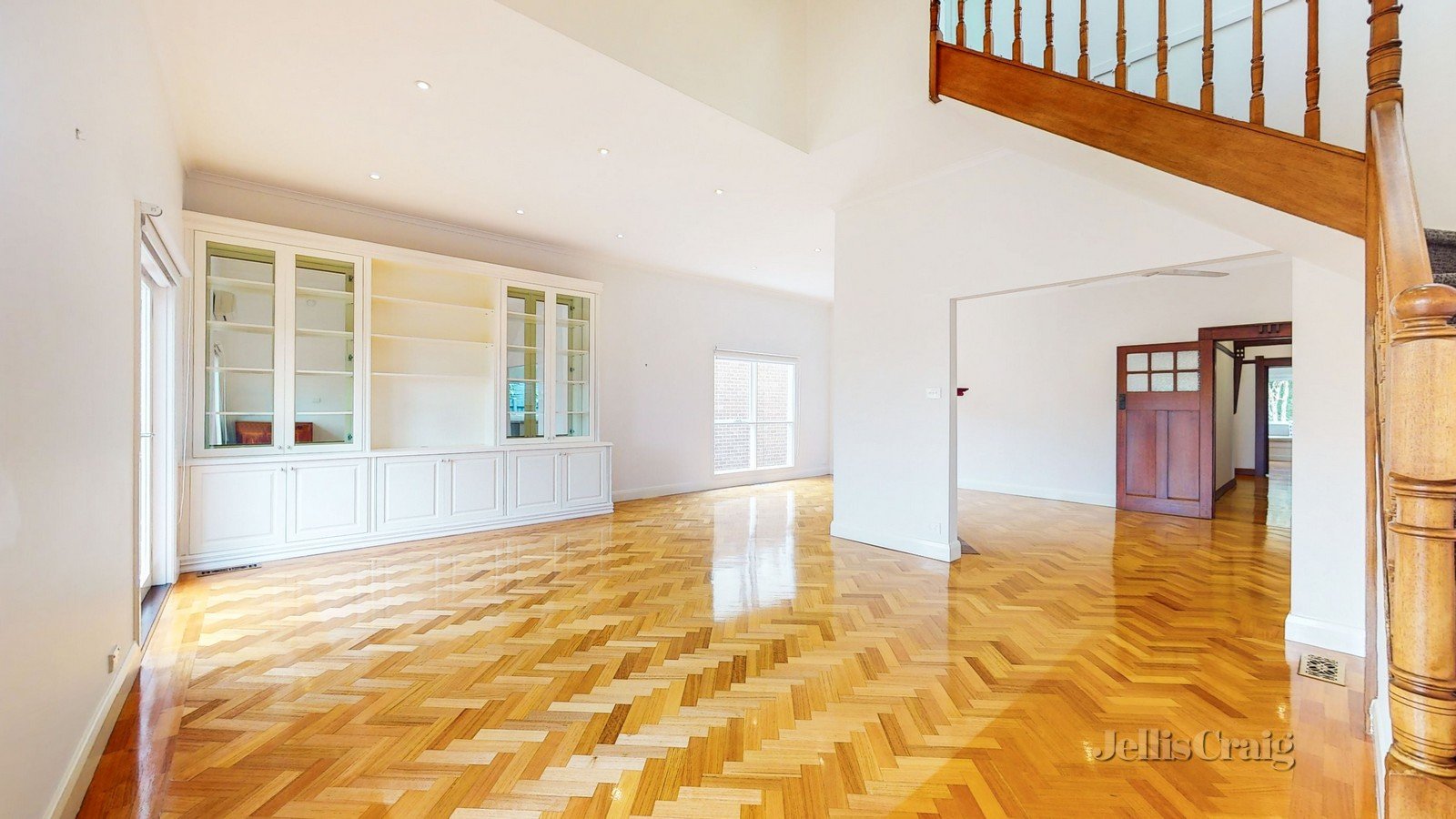 11 Courang Road, Glen Iris image 2