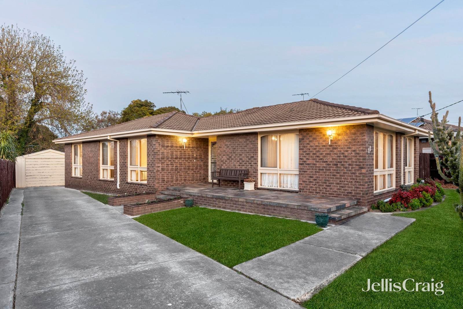 11 Cranmere Avenue, Belmont image 1