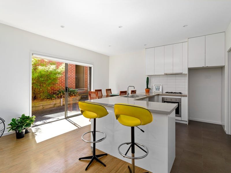 Property Gallery Thumbnail 3