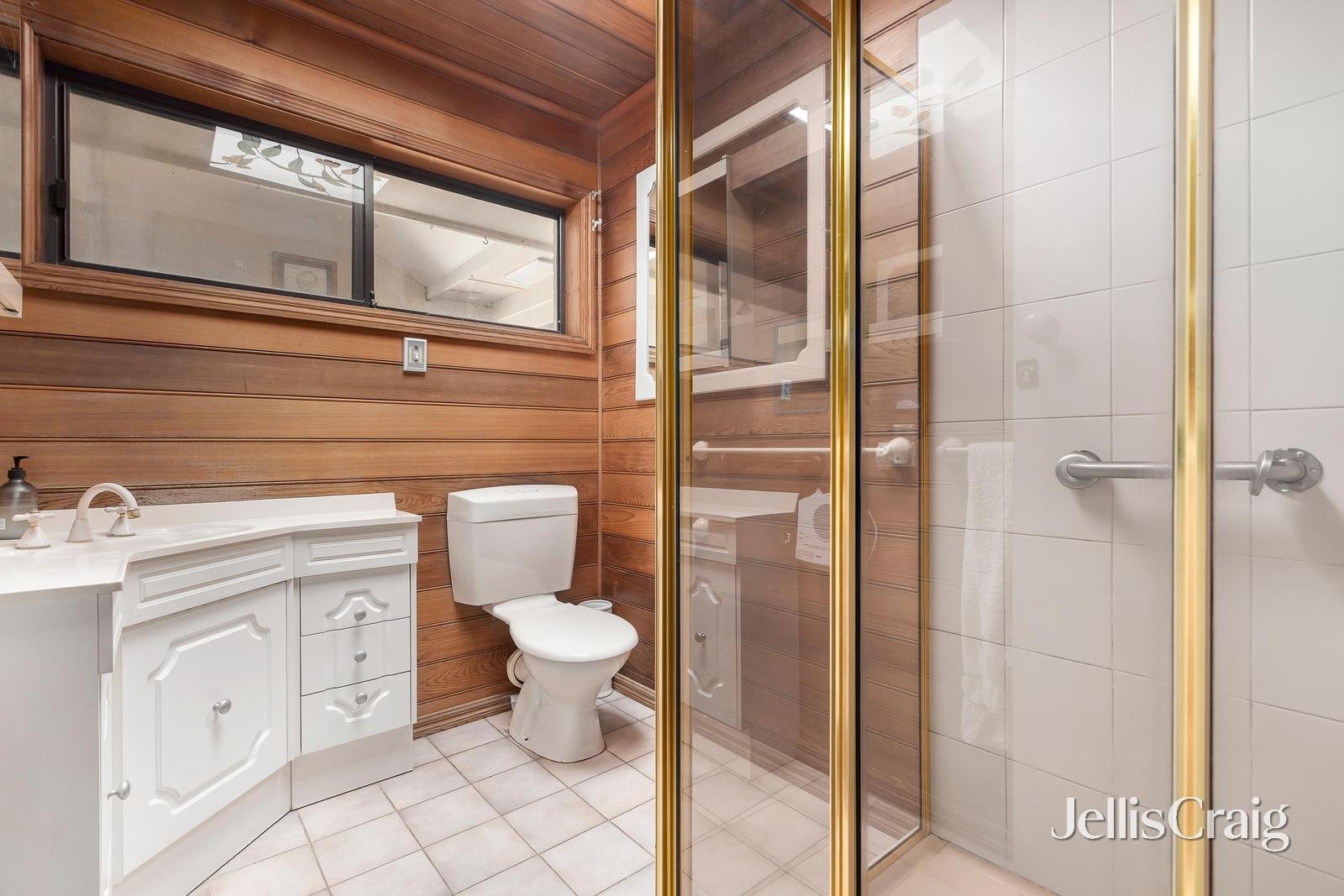 11 Curtin Court, Altona image 9