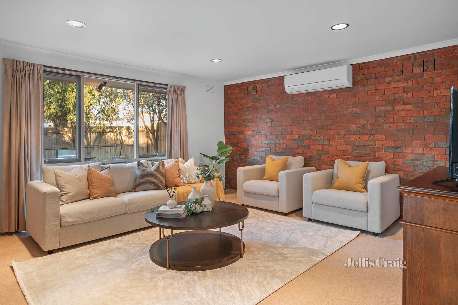 11 Cuthbert Court, Wantirna South image 4