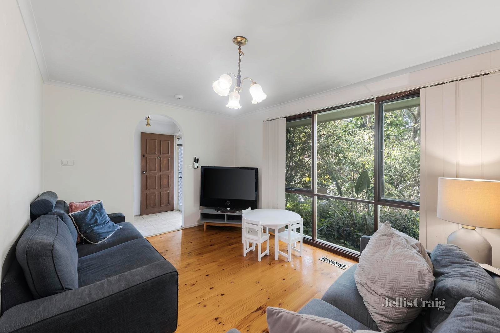 11 Darren Rise, Doncaster East image 4