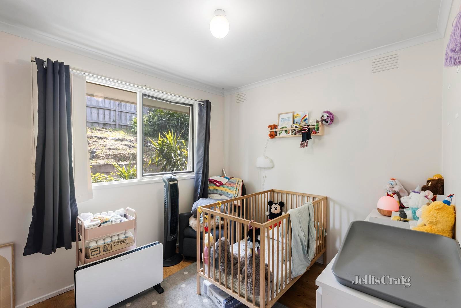 11 Darren Rise, Doncaster East image 8