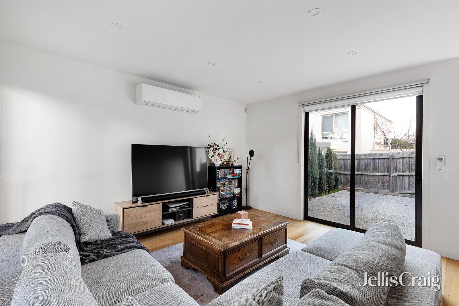 11 Darvall Street, Rosanna image 3