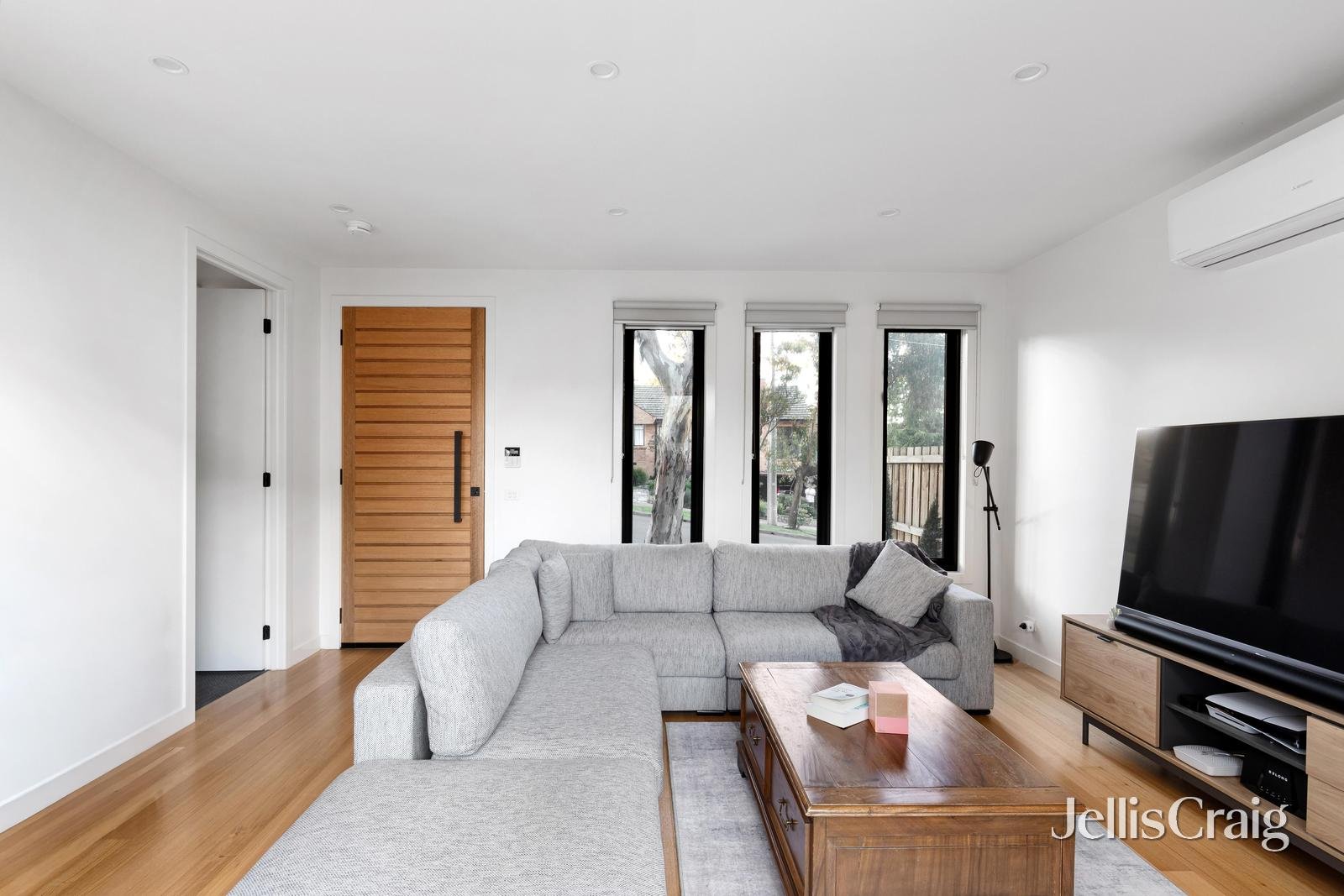 11 Darvall Street, Rosanna image 4