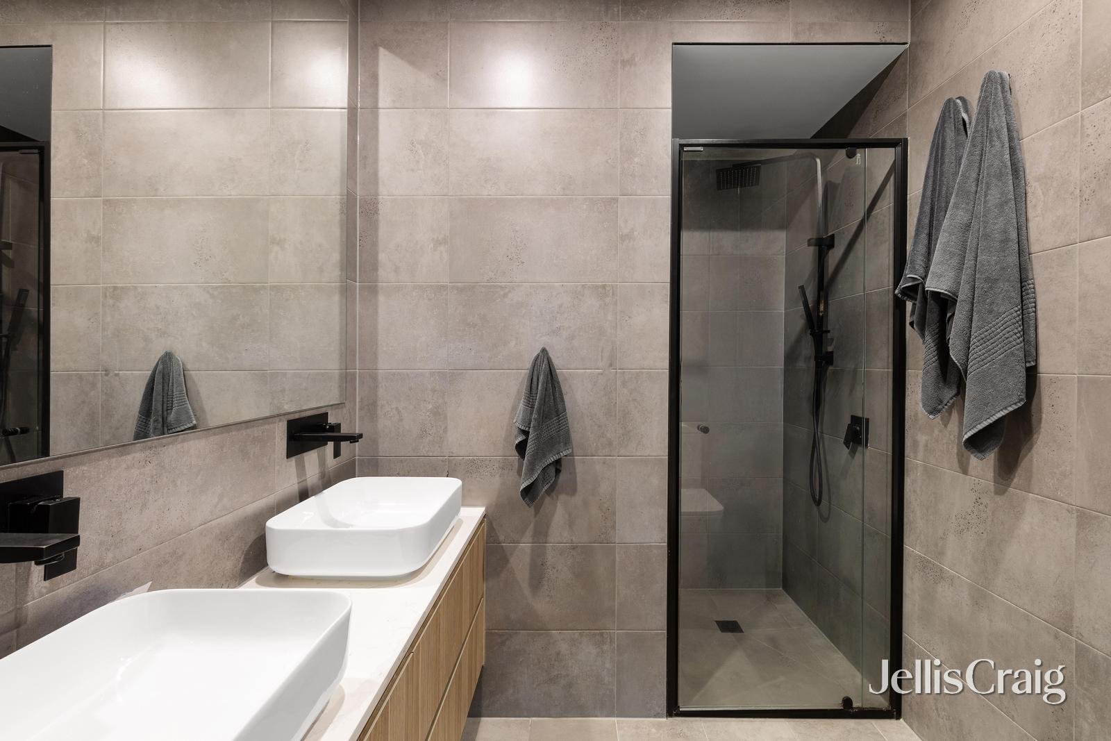 11 Darvall Street, Rosanna image 11